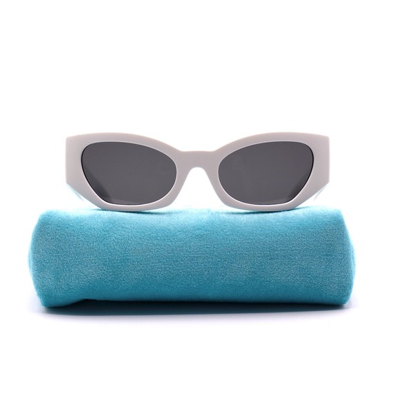 DOLCE&GABBANA DG6186 WHITE DARK GREY LENS AUTHENTIC SUNGLASSES - Picture 11 of 14